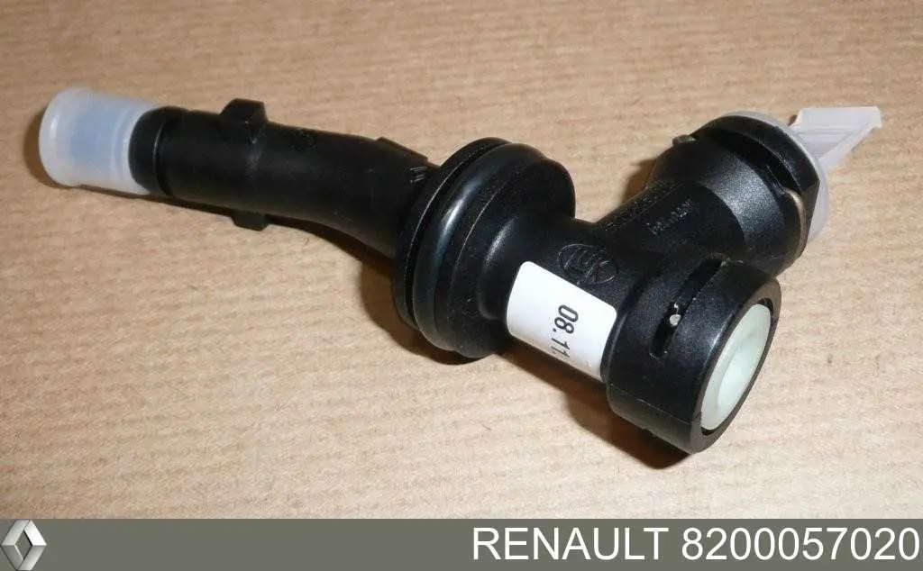 Купити 8200057020 Renault (RVI) Трійник трубки зчеплення