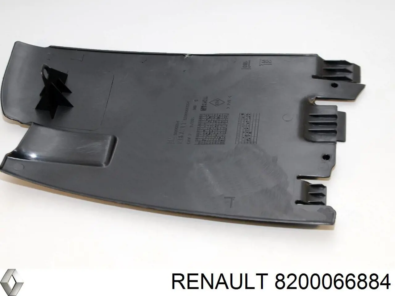 8200066884 Renault (RVI) захист заднього бампера