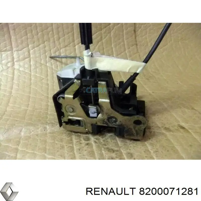 Консоль центральна панелі керування Renault (RVI) 8200071281