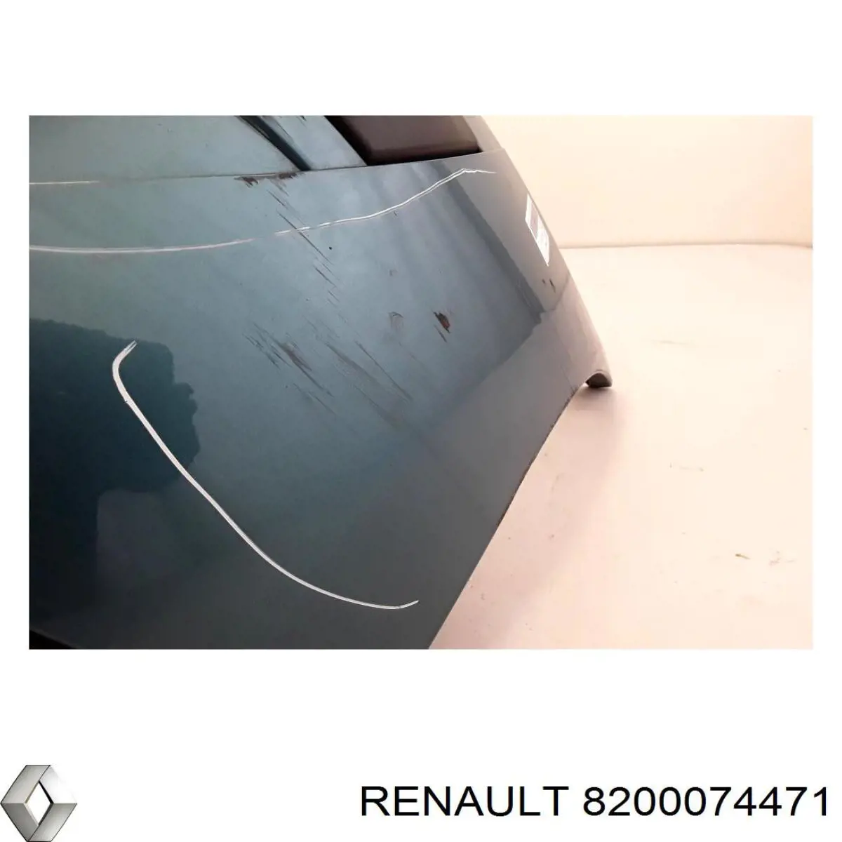 Передній бампер 8200074471 Renault (RVI)