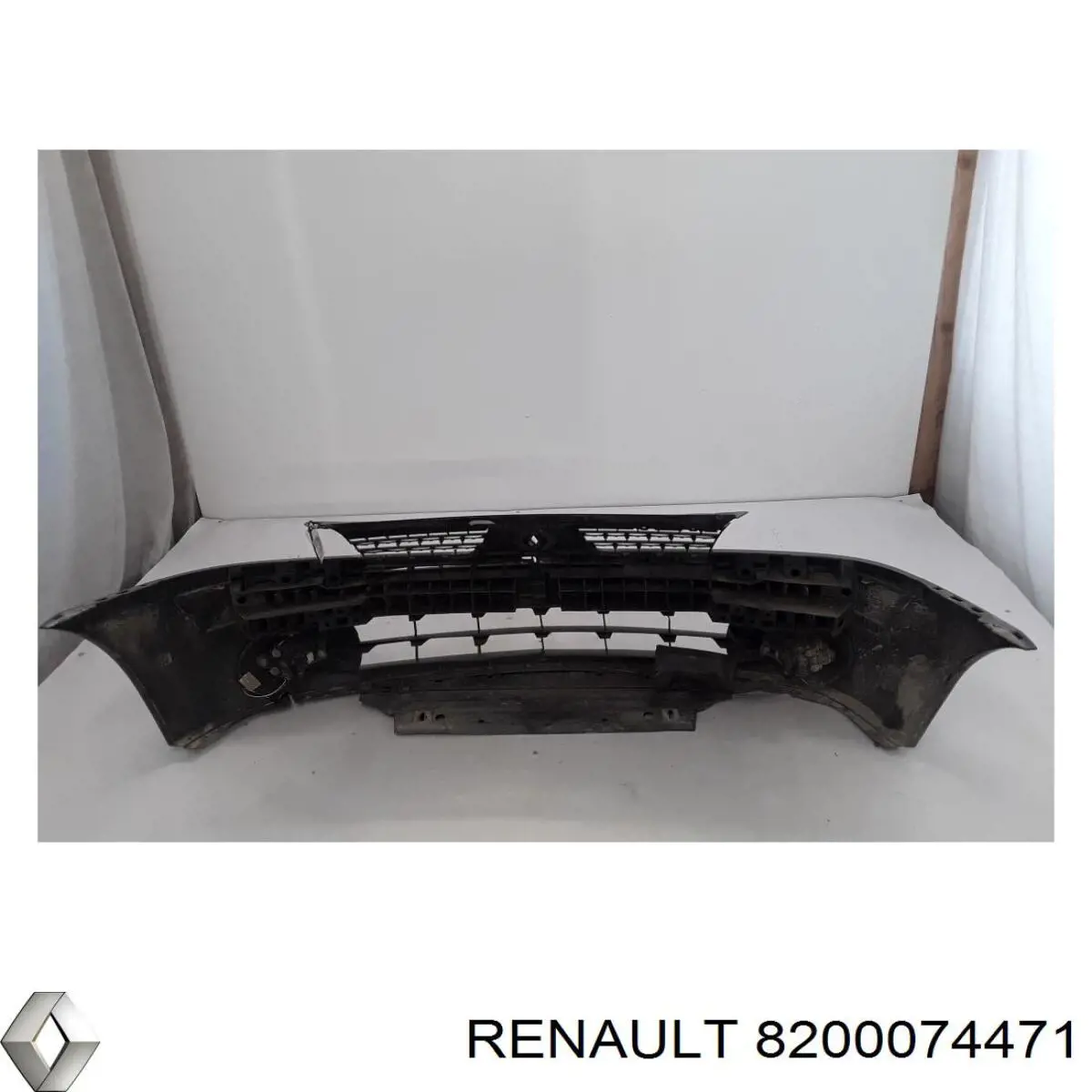 Купити 8200074471 Renault (RVI) Буфер (бампер) передній