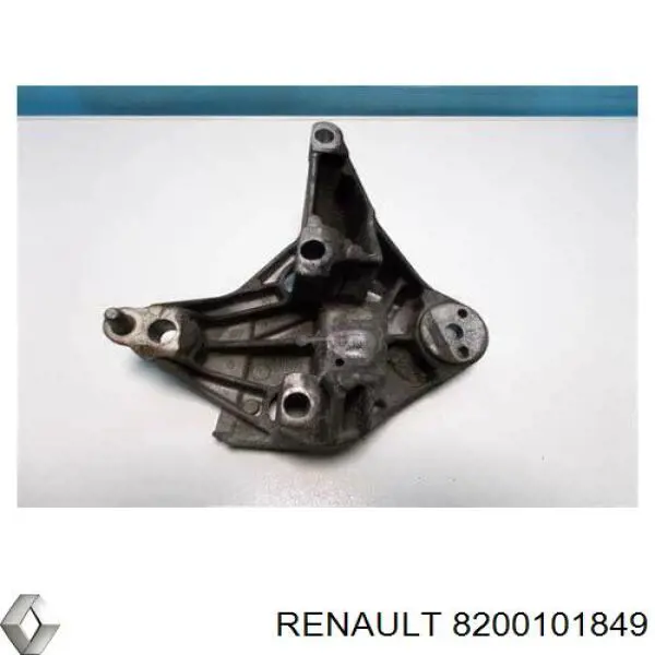 Купити 8200101849 Renault (RVI) Кронштейн подушки (опори) двигуна, правої
