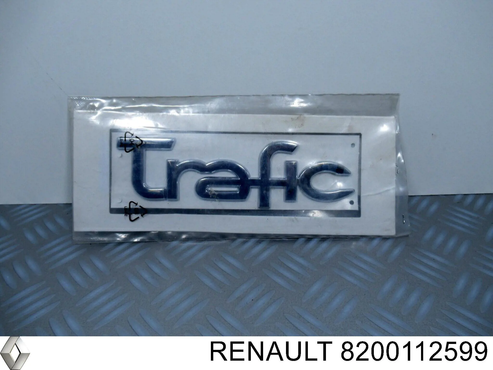 Емблема кришки багажника TRK0574 Tork