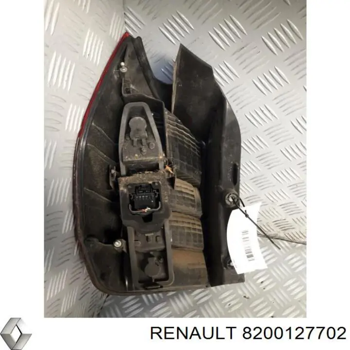 Задня права фара 8200127702 Renault (RVI)