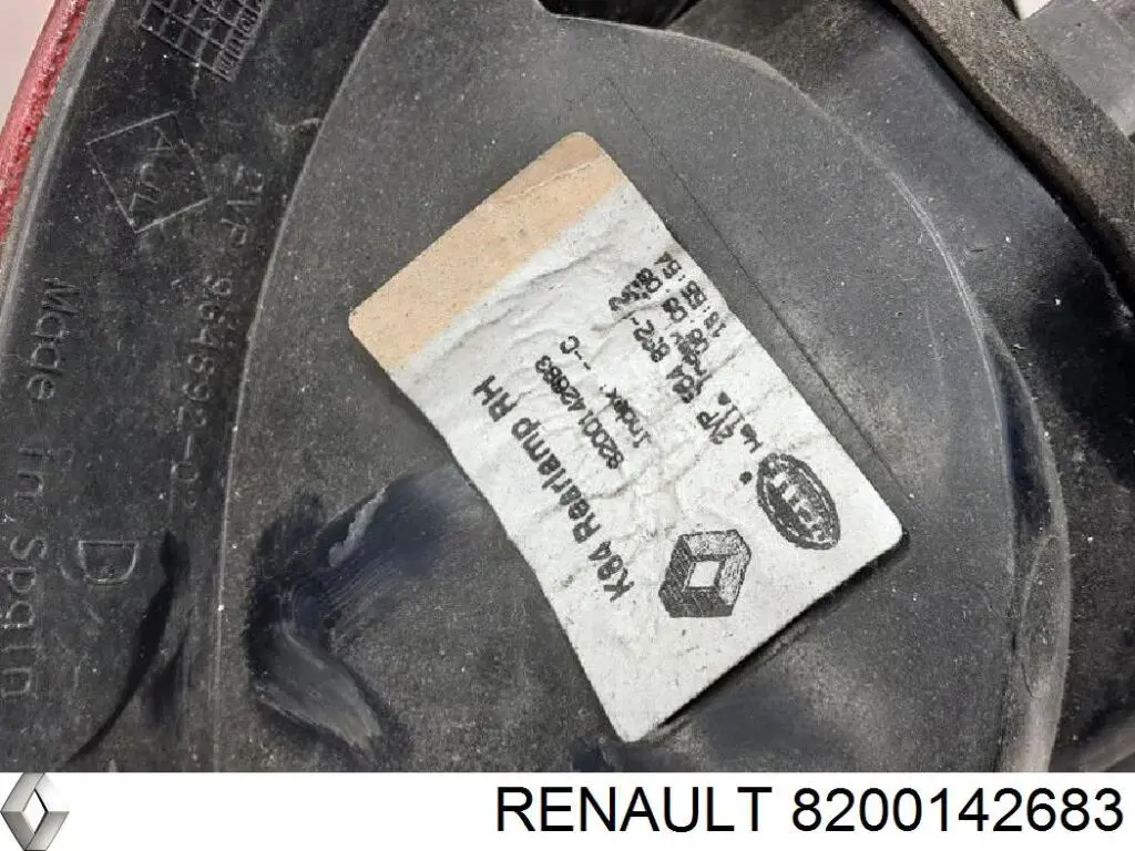 Купити 8200142683 Renault (RVI) Задня права фара