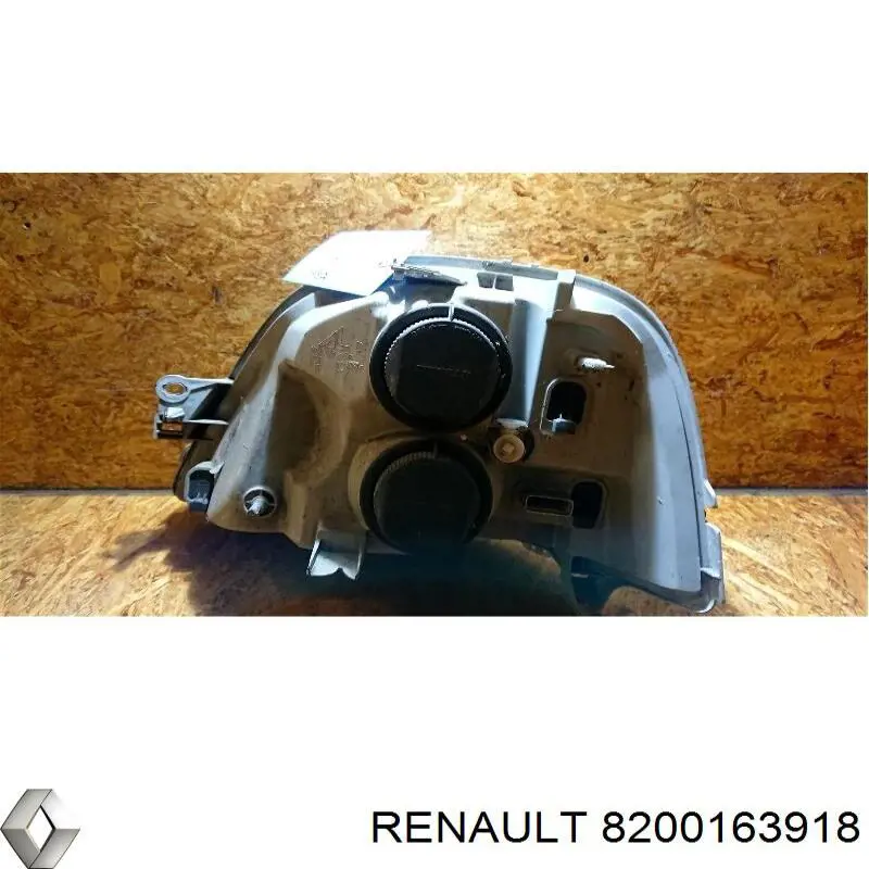 Правий покажчик повороту - лампа Renault (RVI) 8200163918 ціна, від 19.33 USD