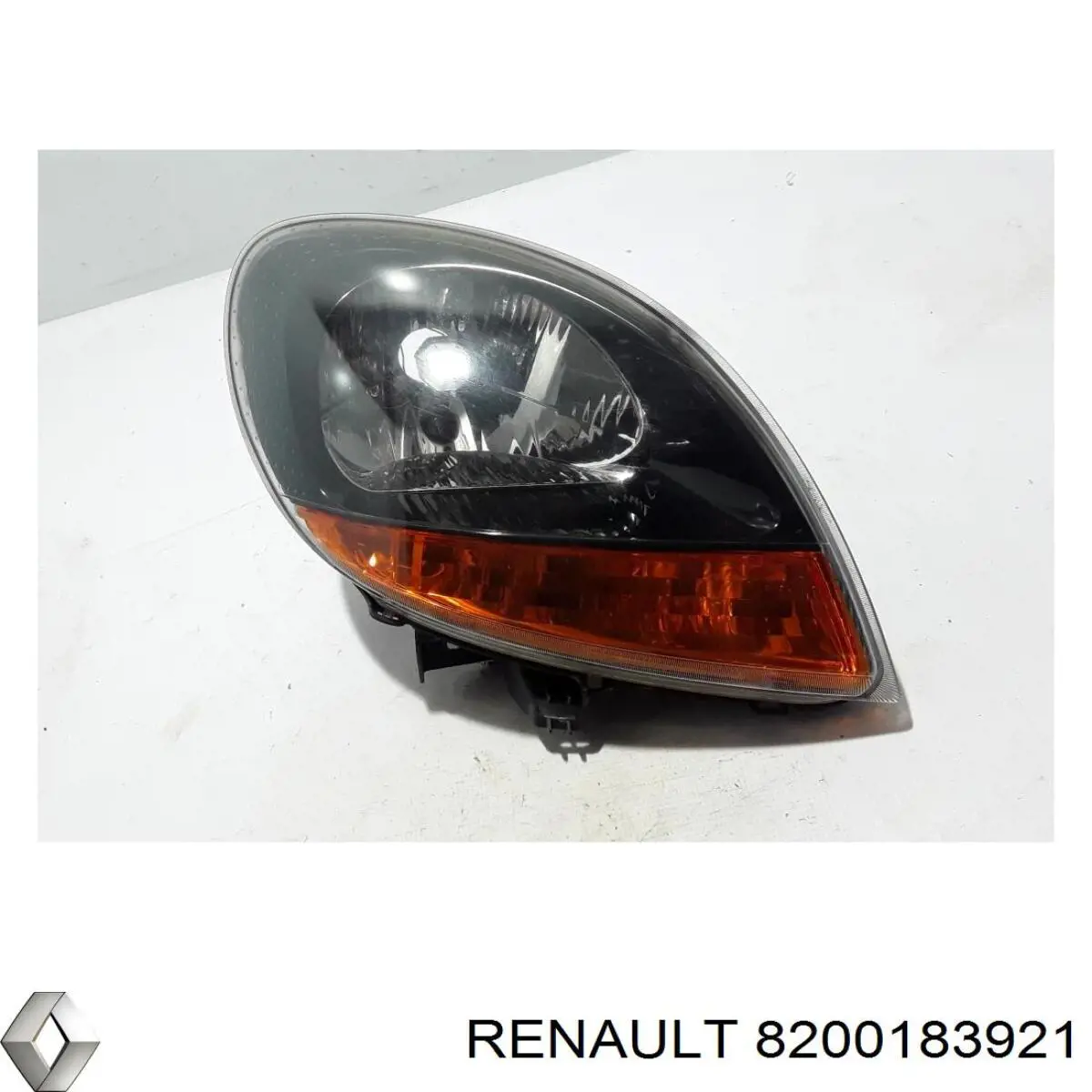 Фара правая Renault (RVI) 8200183921 ціна, від 44.34 USD