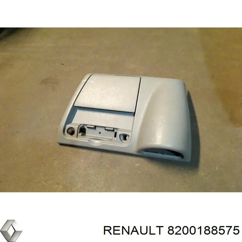8200188575 Renault (RVI) Декоративна накладка центральної консолі