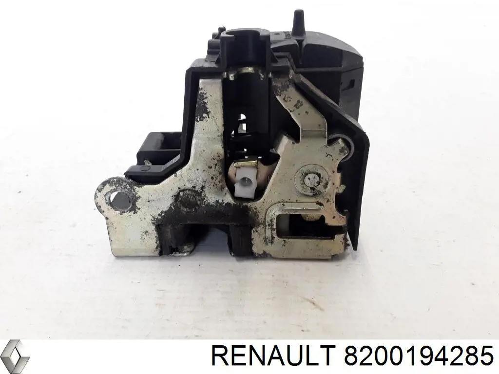 Замок дверки правої передньої 8200194285 Renault (RVI)
