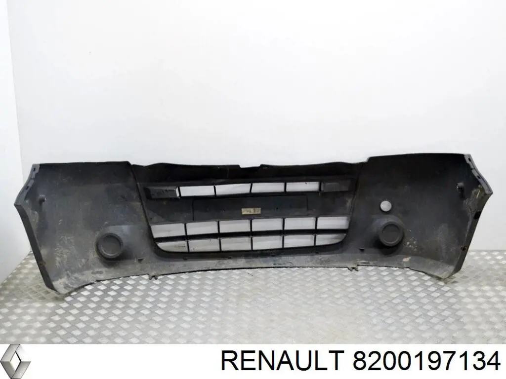 8200197134 Renault (RVI) бампер передній