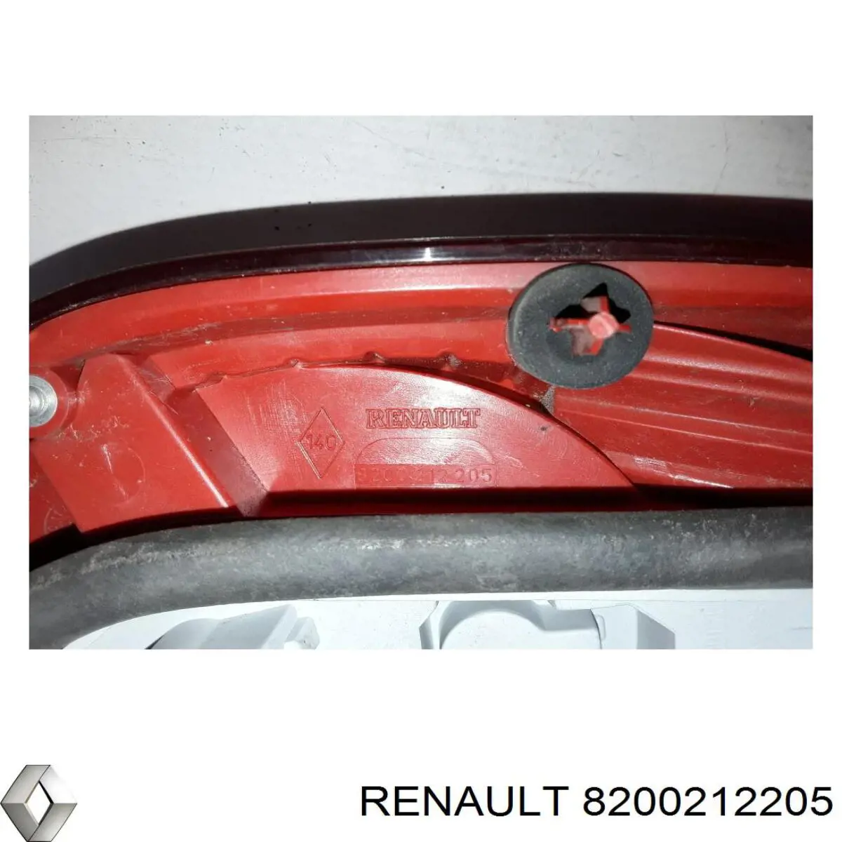 Ліхтар задній лівий Renault (RVI) 8200212205 ціна, від 52.59 USD