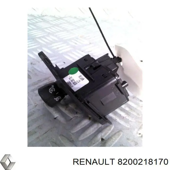 Блок кнопкових перемикачів кермового колеса Renault Kangoo 2 (FW0) (Рено Канго)