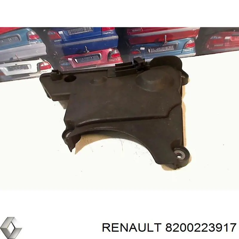 Купити 8200223917 Renault (RVI) Кришка двигуна передня