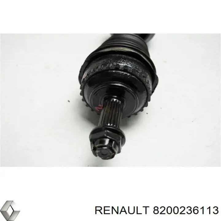 Піввісь права 8200844455 Renault (RVI)