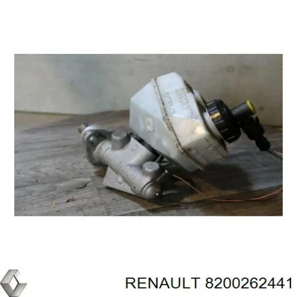 Бачок головного гальмівного циліндру (гальмівної рідини) Renault Clio 2 (B, C, B01) (Рено Кліо)