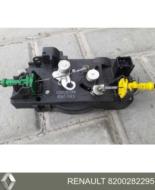 Купити 8200282295 Renault (RVI) Замок задньої лівої двостулкової двері