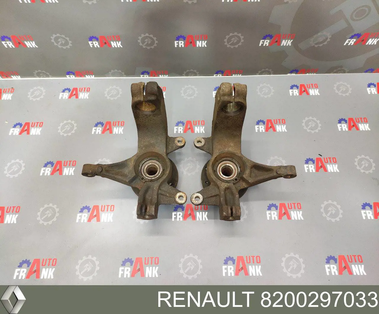 Цапфа - поворотний кулак передній, правий 8200297033 Renault (RVI)