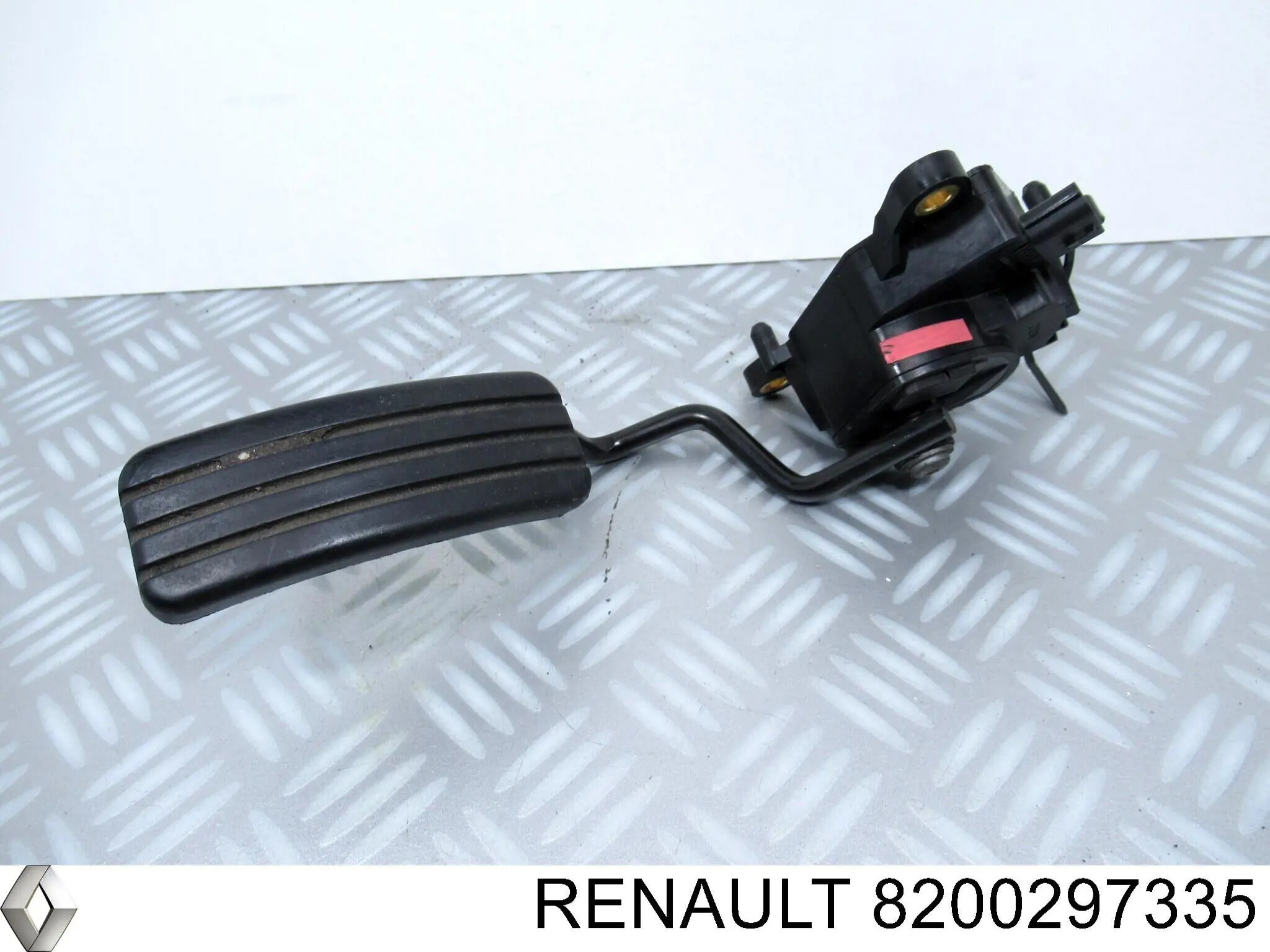 Підаль газу Renault (RVI) 8200297335 ціна, від 29.14 USD
