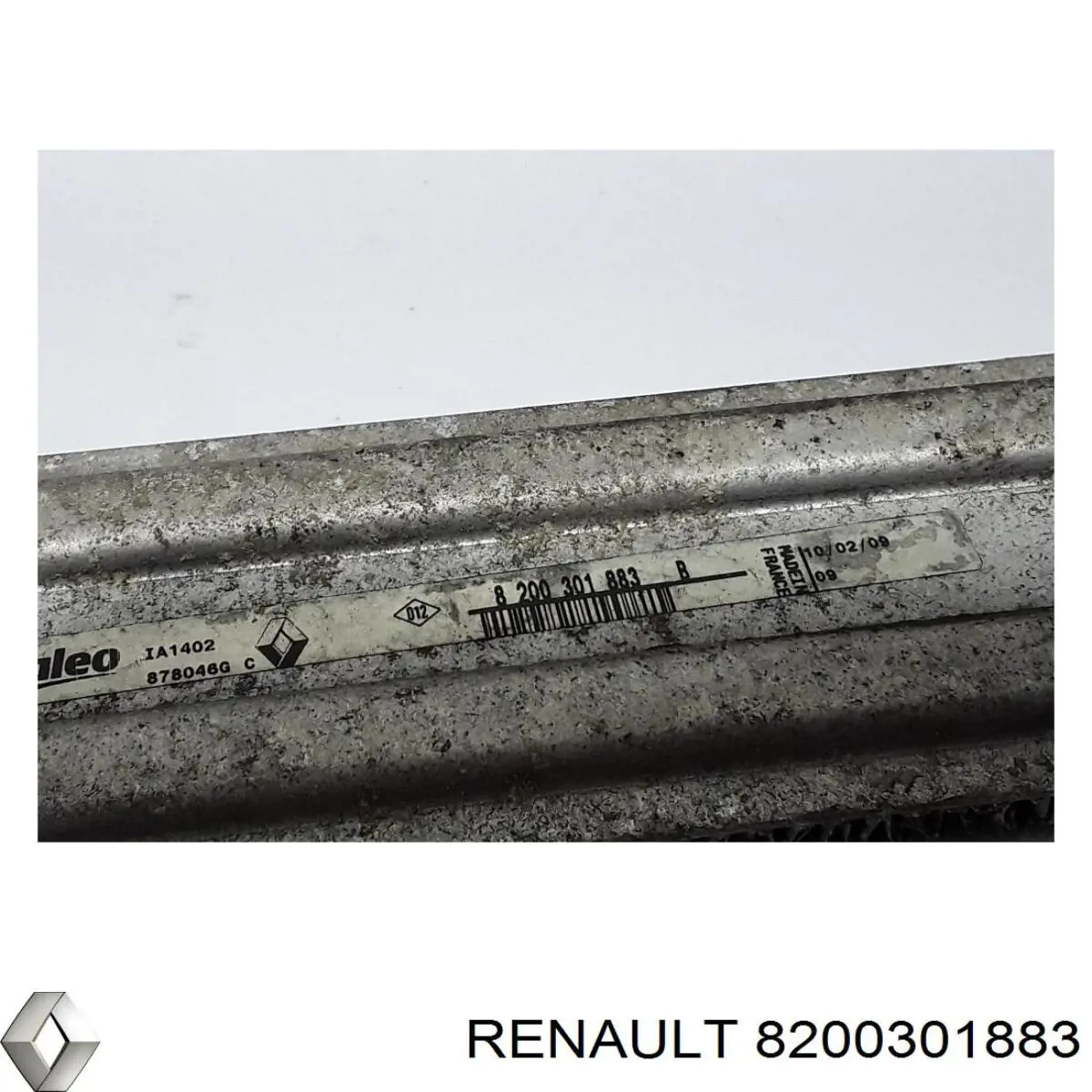 Купити 8200301883 Renault (RVI) Радіатор интеркуллера