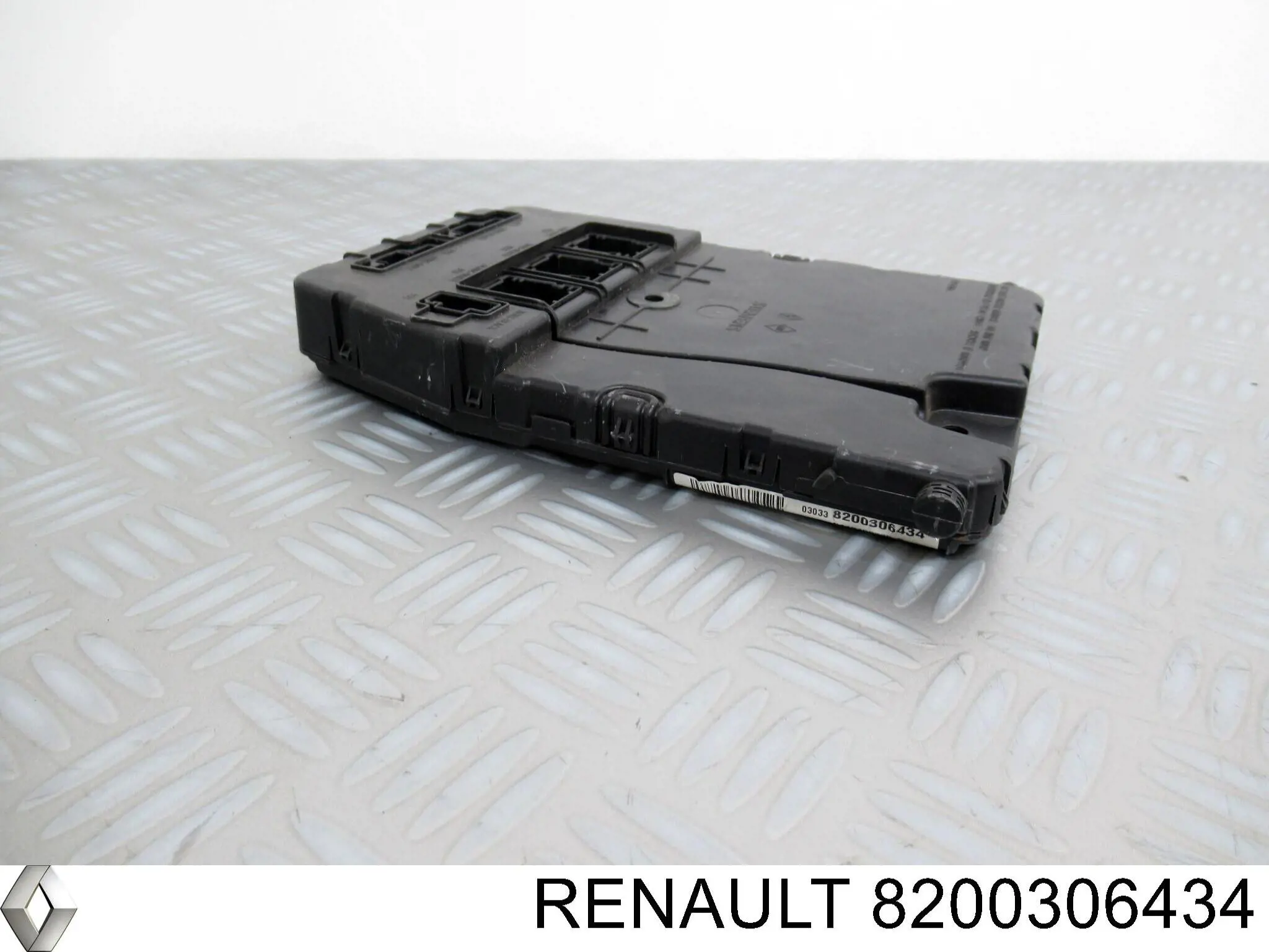 Блок запобіжників 8200306434 Renault (RVI)
