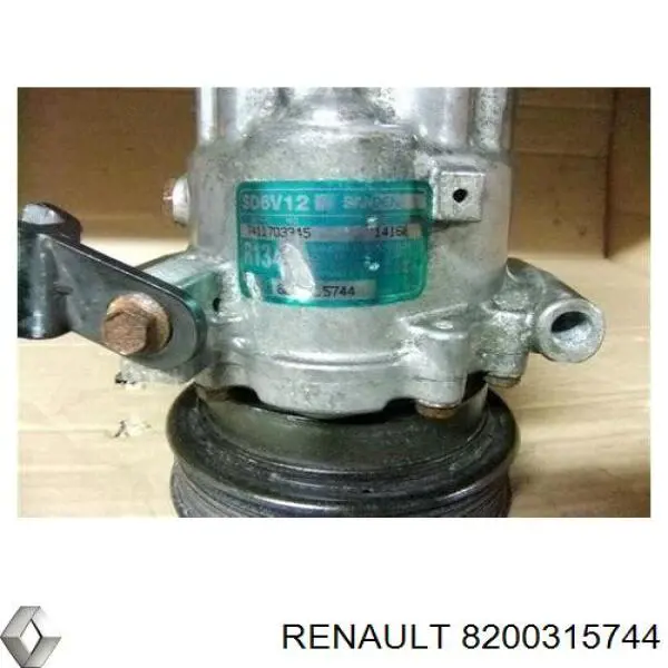 Компресор системи кондиціювання Renault (RVI) 8200315744 ціна, від 63.35 USD