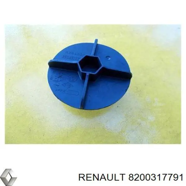 Болт кріплення запасного колеса Renault (RVI) 8200317791 ціна, від 11.27 USD