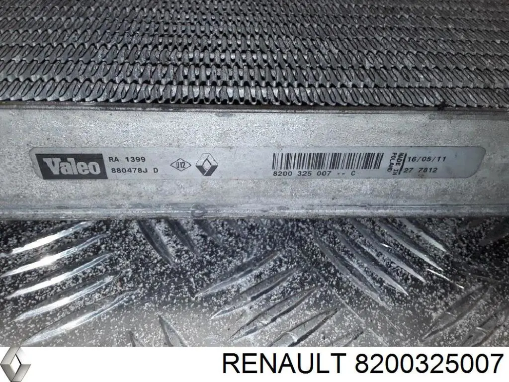 8200325007 Renault (RVI) Радіатор охолодження двигуна
