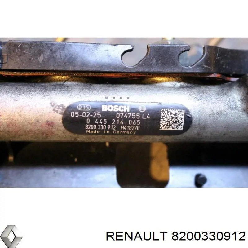 Розподільник палива 8200330912 Renault (RVI)