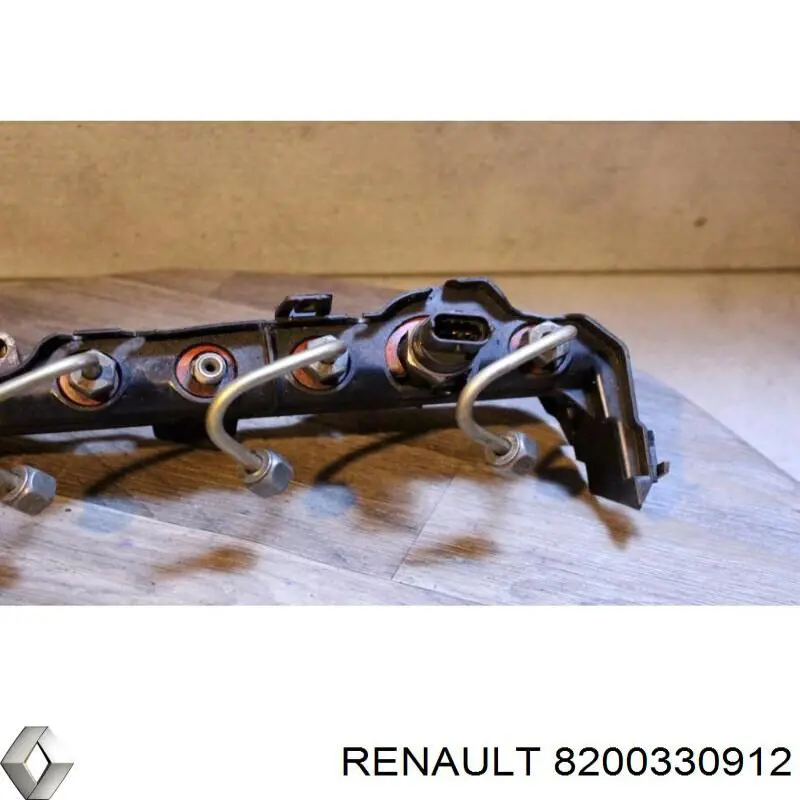8200330912 Renault (RVI) розподільник палива