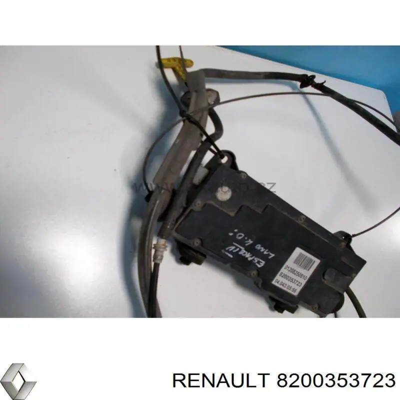Трос ручного гальма задній, правий/лівий Renault (RVI) 8200353723 ціна, від 31.21 USD