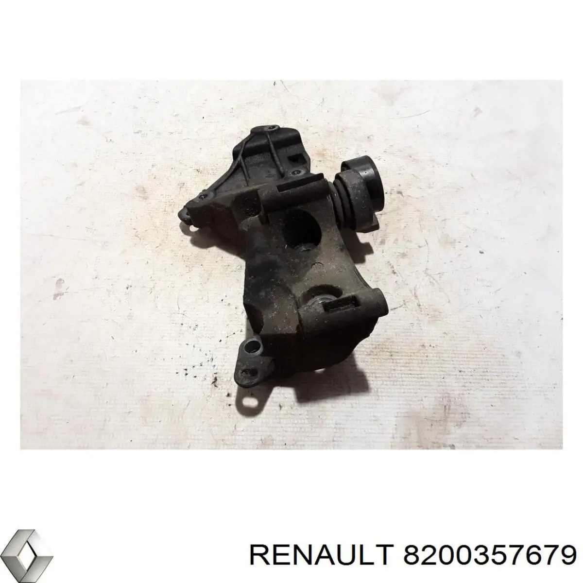 Кронштейн генератора (натяжний) Renault (RVI) 8200357679 ціна, від 15.20 USD