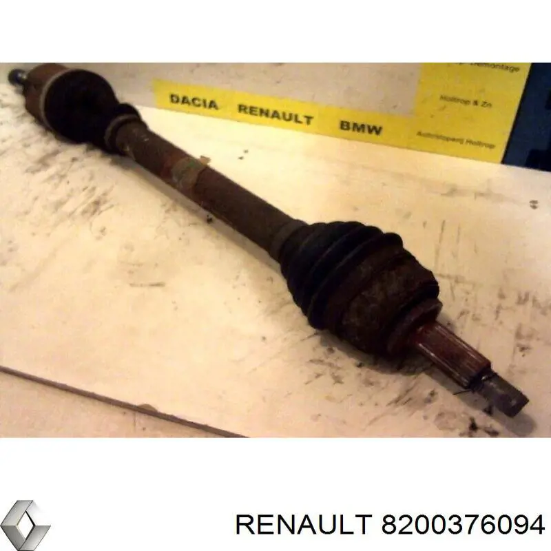8200376094 Renault (RVI) Привід лівий
