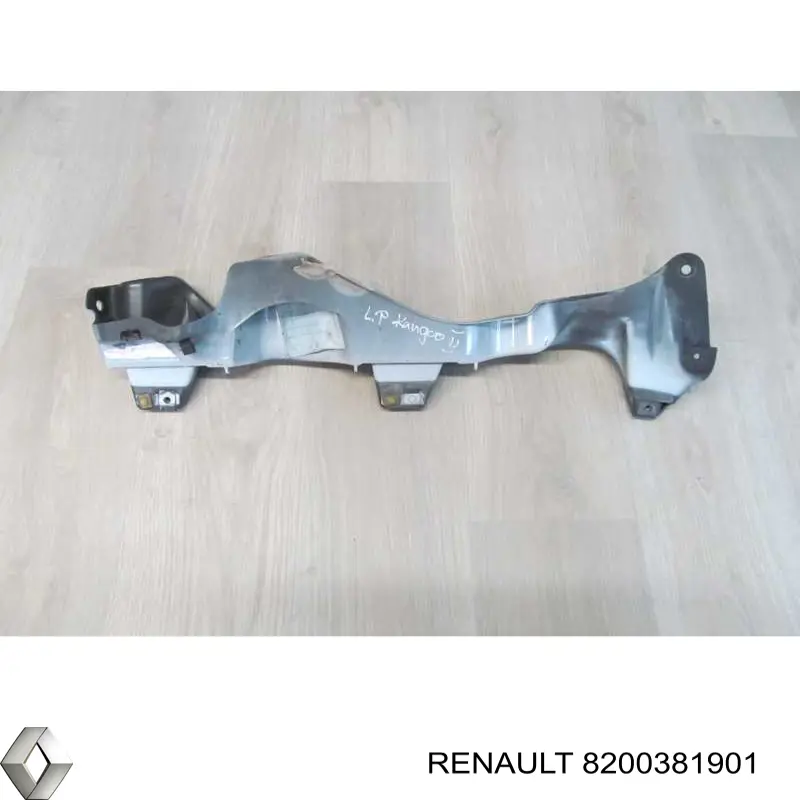 8200381901 Renault (RVI) Кронштейн кріплення крила переднього лівого верхній