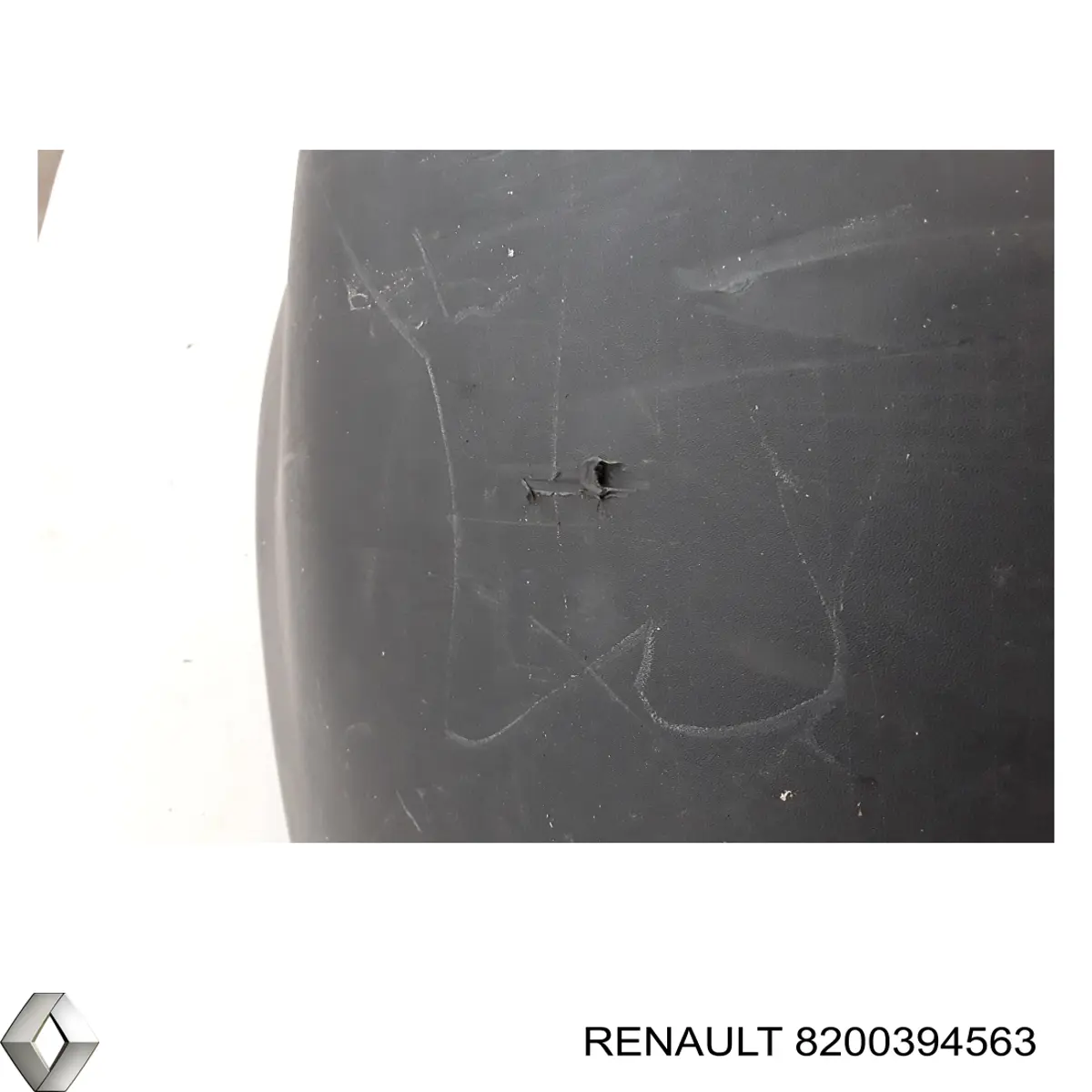 8200394563 Renault (RVI) бампер передній