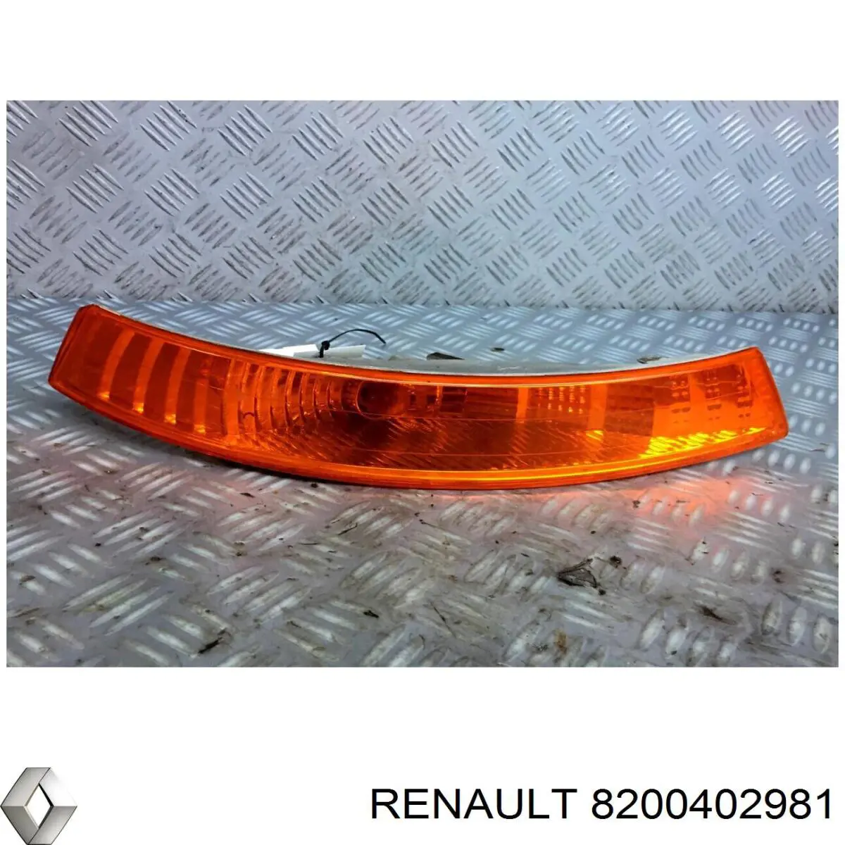 Правий покажчик повороту - лампа Renault (RVI) 8200402981 ціна, від 28.47 USD