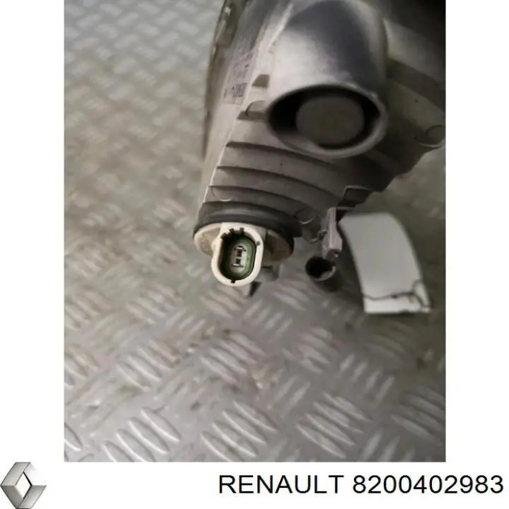 Поворотник лівий Renault (RVI) 8200402983 ціна, від 27.13 USD