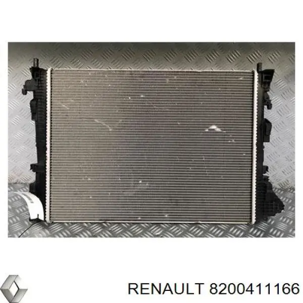 Купити 8200411166 Renault (RVI) Радіатор двигуна