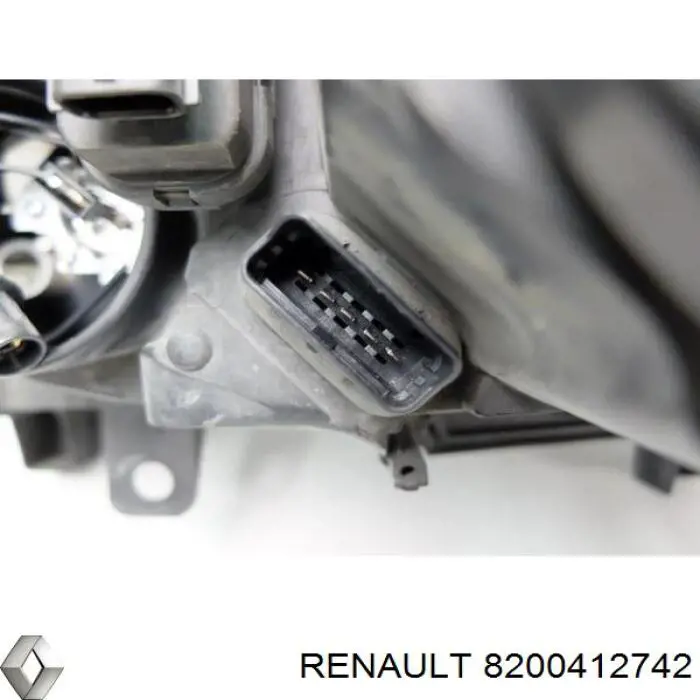 Фара права 8200412742 Renault (RVI)