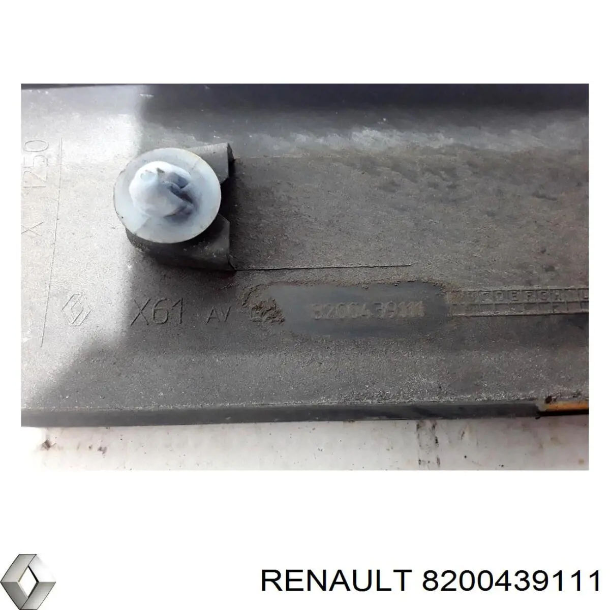 Молдинг передньої лівої двері Renault (RVI) 8200439111 ціна, від 8.34 USD