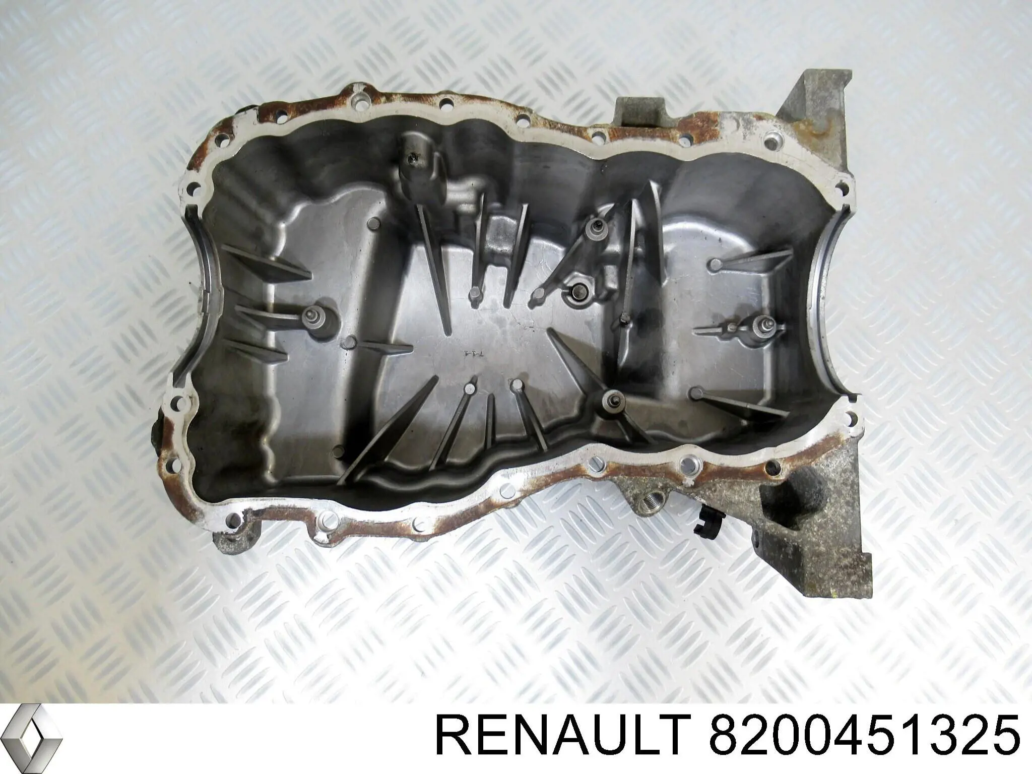 8200451325 Renault (RVI) Картер масляний