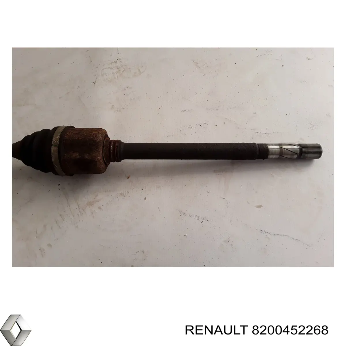Піввісь передня, права Renault (RVI) 8200452268 ціна, від 63.84 USD