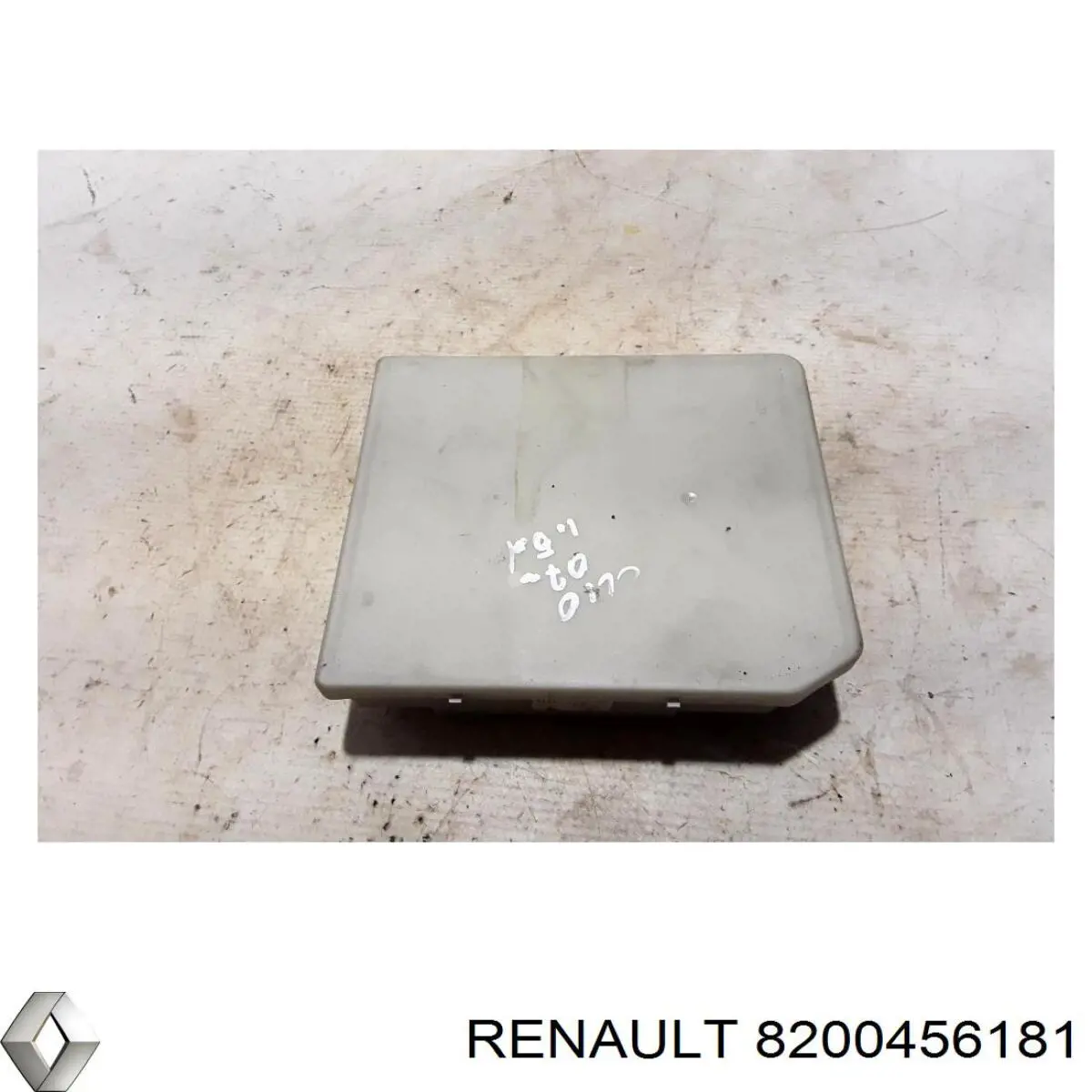 Коробка запобіжників Renault (RVI) 8200456181 ціна, від 454.33 USD