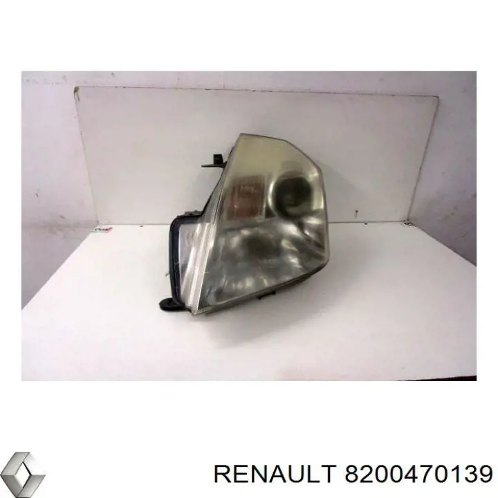 Ліва піввісь 7711368101 Renault (RVI)