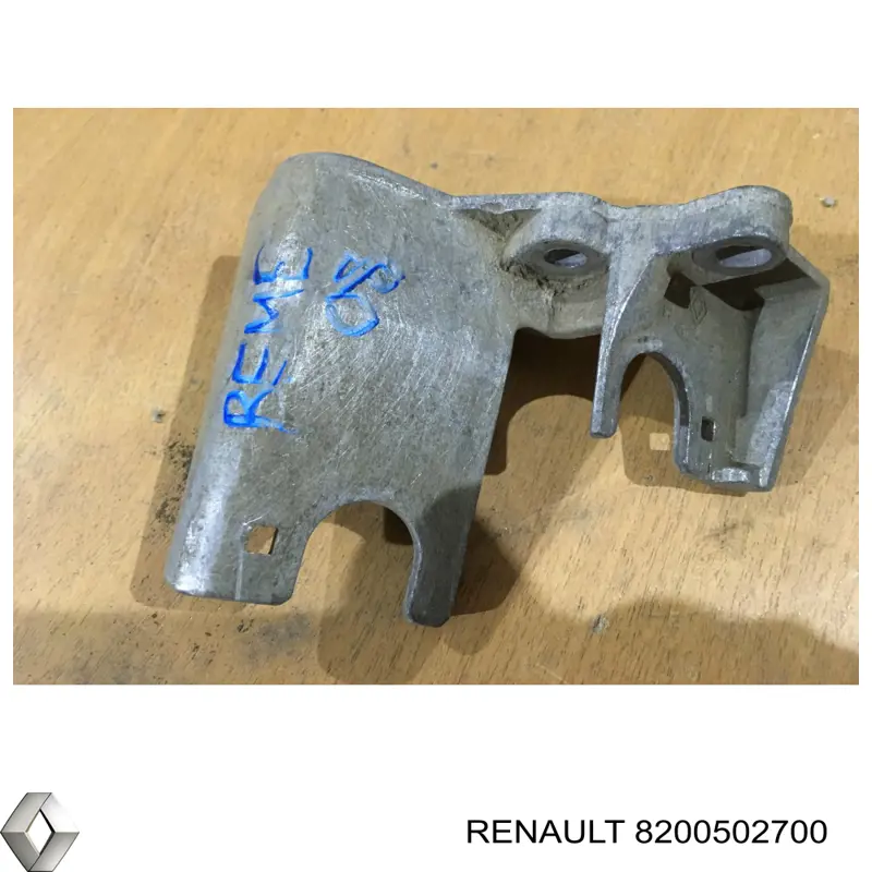 Кронштейн кріплення троса КПП Renault (RVI) 8200502700 ціна, від 19.00 USD