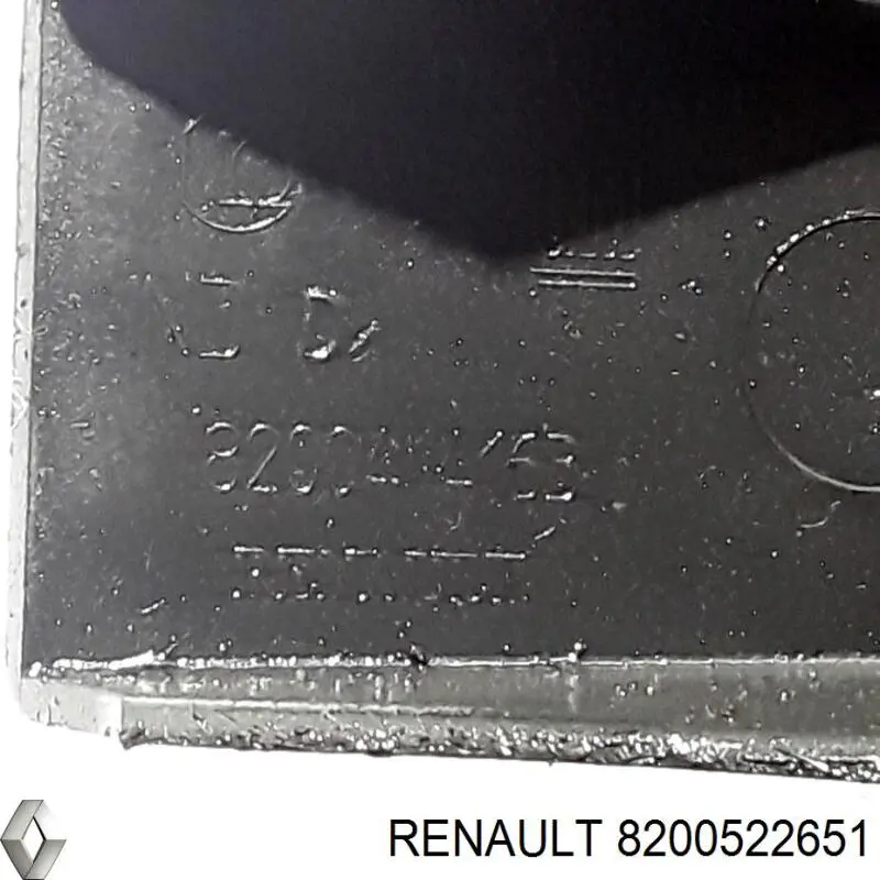 Купити 8200522651 Renault (RVI) Повітропровід (дефлектор) радіатора, лівий