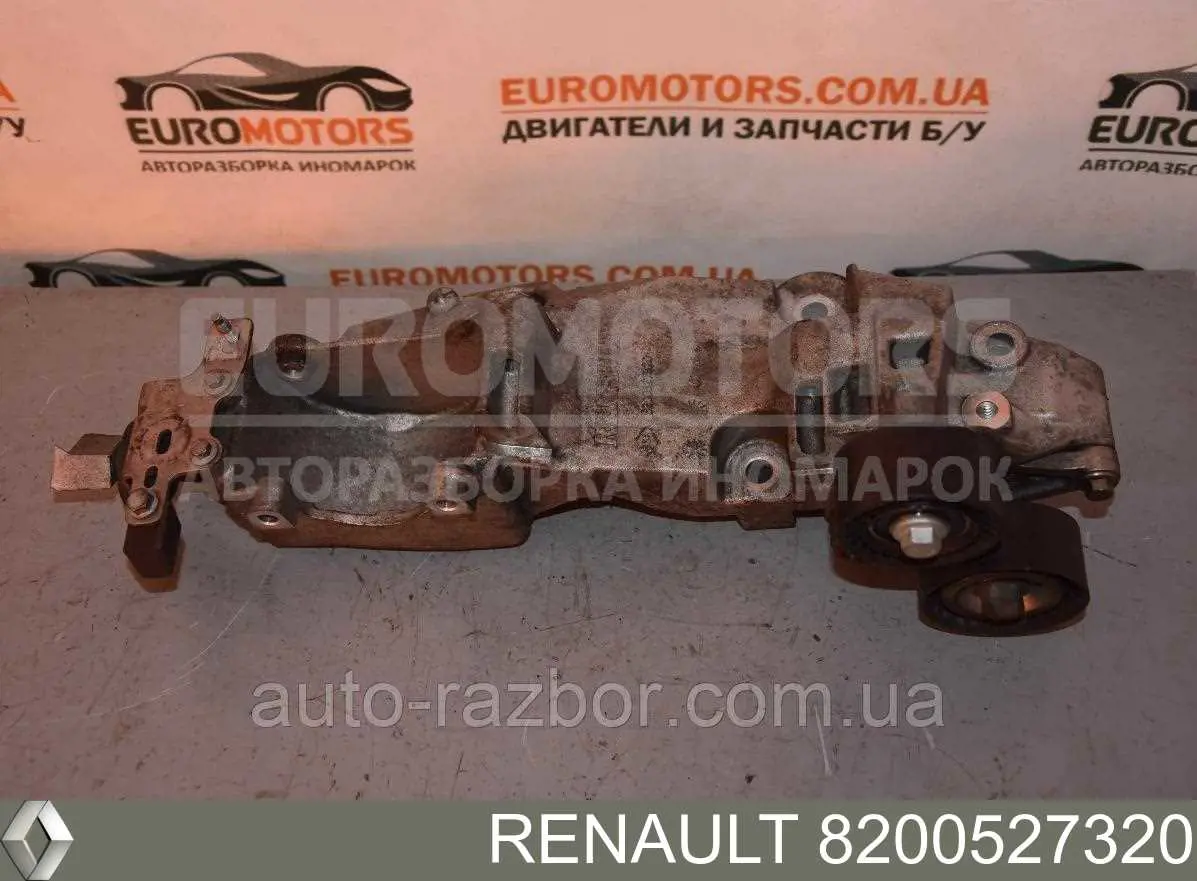 Кронштейн генератора 8200527320 Renault (RVI)