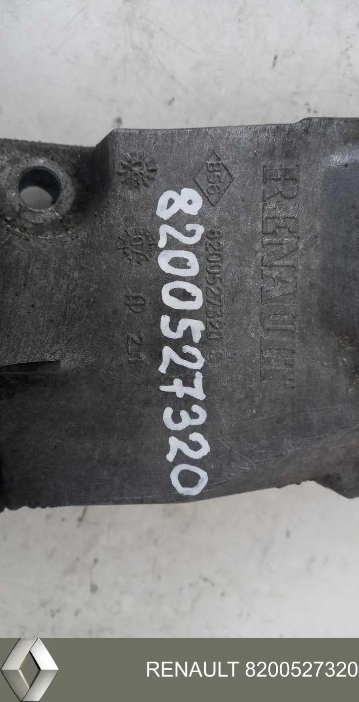 Кронштейн генератора (натяжний) Renault (RVI) 8200527320 ціна, від 5.81 USD