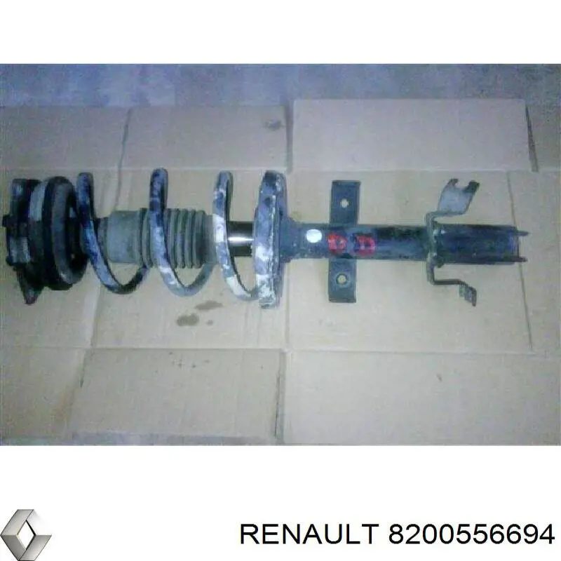 Амортизатори передні Renault (RVI) 8200556694