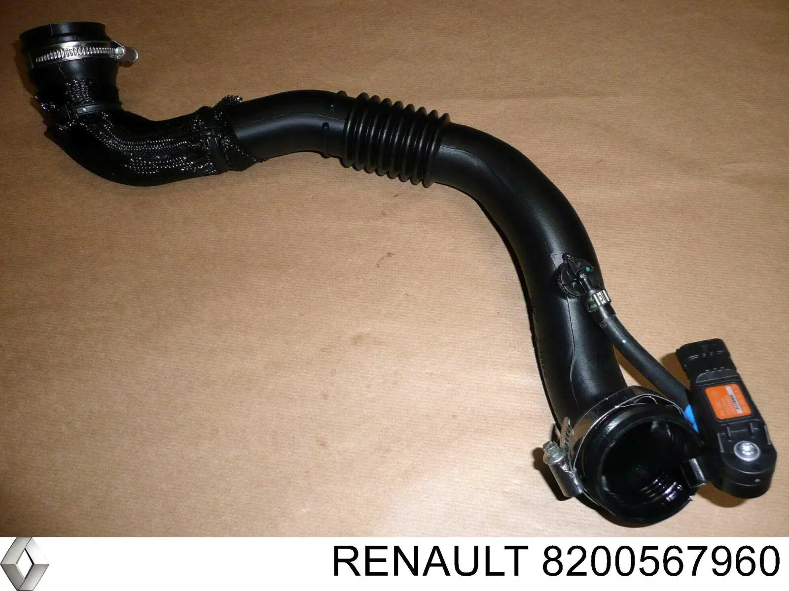 Купити 8200567960 Renault (RVI) Шланг/патрубок интеркуллера