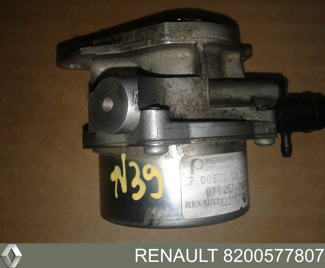 Насос вакуумний Renault (RVI) 8200577807 ціна, від 7.05 USD